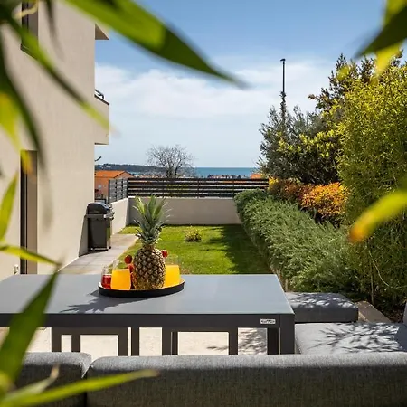 Belvedere Holidays Novigrad Istria Extérieur photo